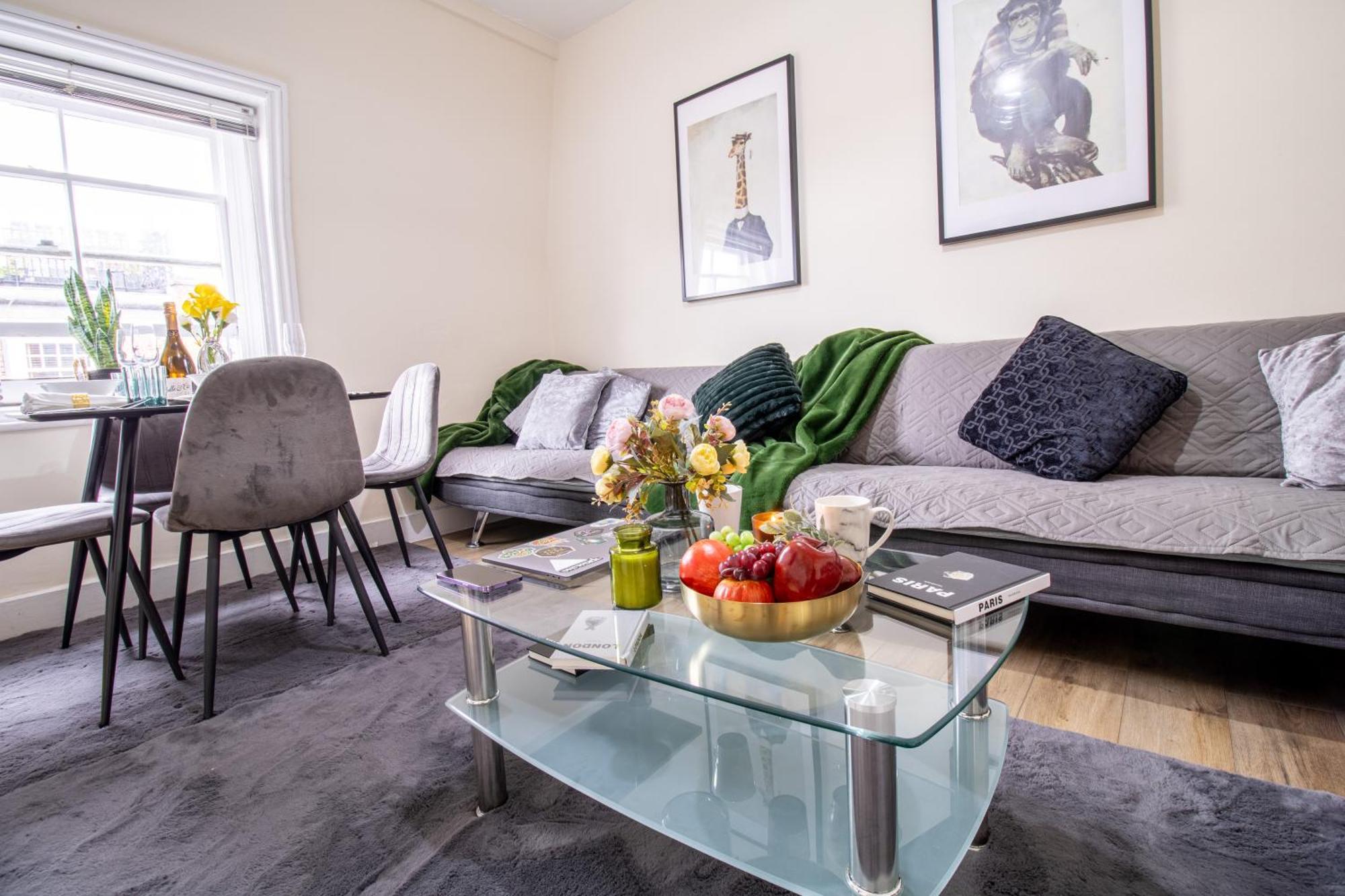 Cosy 2-Bedroom Apartment In Mayfair 8Cb - 4Th Floor No Elevator Londra Esterno foto