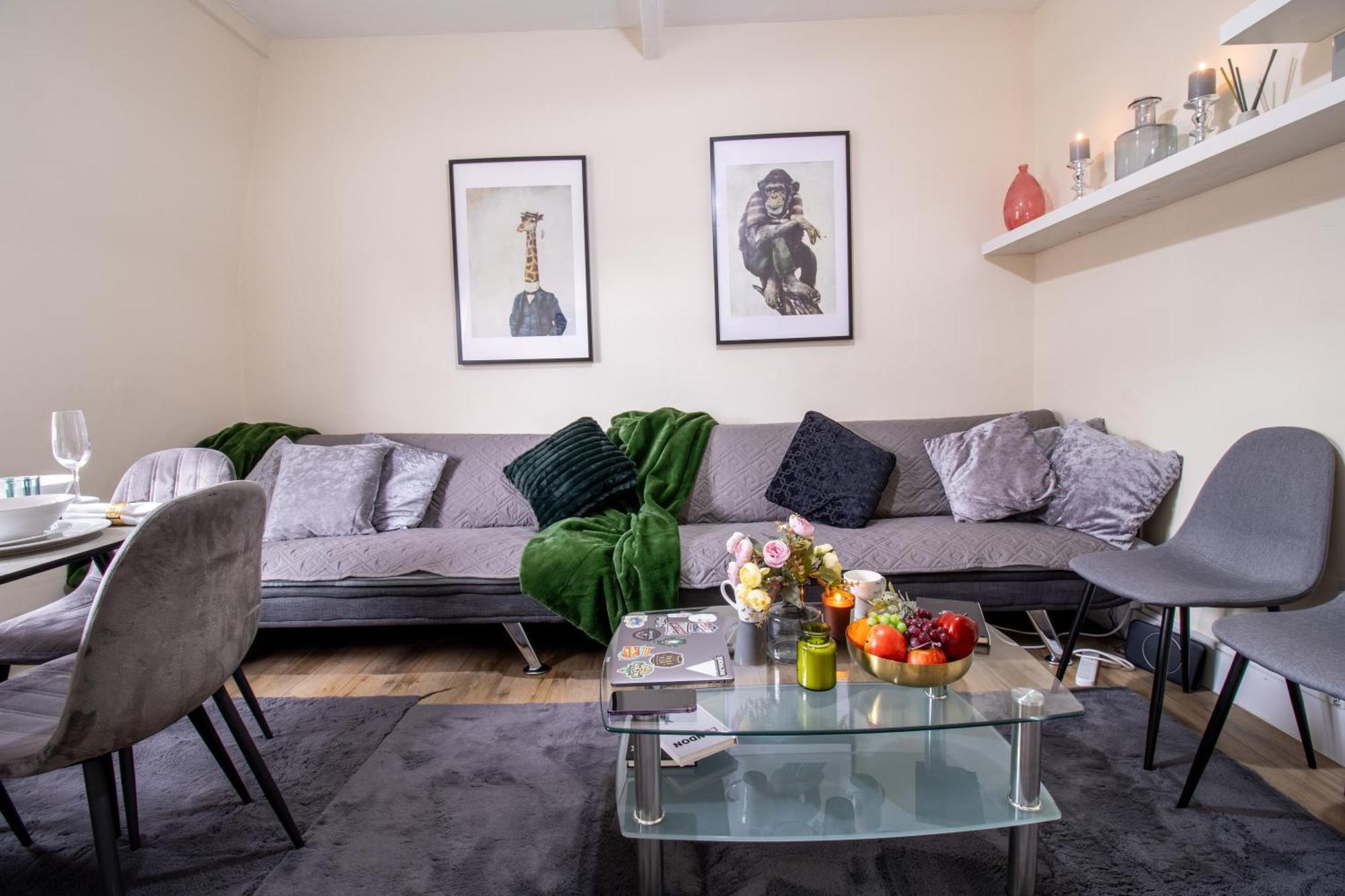 Cosy 2-Bedroom Apartment In Mayfair 8Cb - 4Th Floor No Elevator Londra Esterno foto